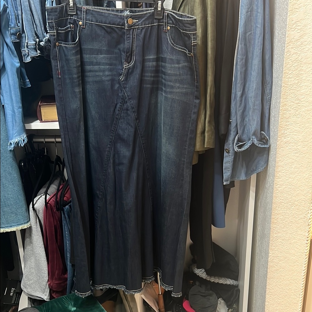 Women's Dark Blue Wide-Leg Denim Maxi Skirt Jeans